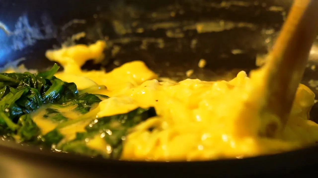 La tortilla francesa se originó en España.