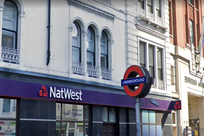 El banco de Keiran Foad, NatWest, realiza un corralito