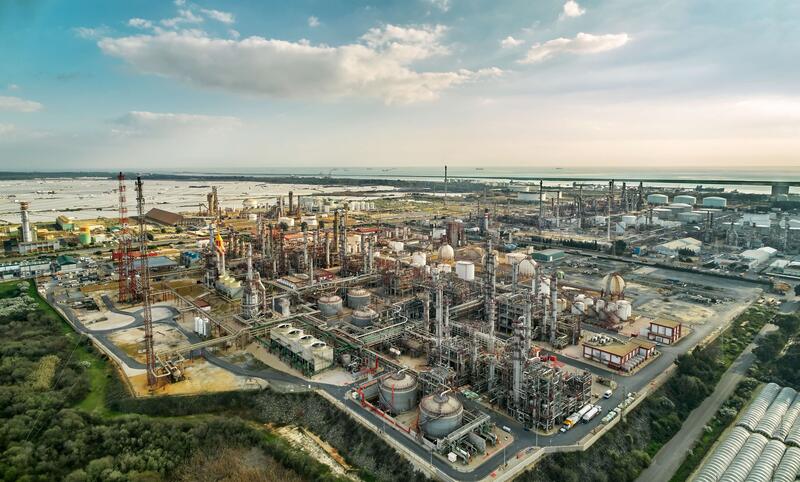 Cepsa se alía con Sain-Gobain Weber para impulsar el reciclaje de 1.000 toneladas de residuos al año