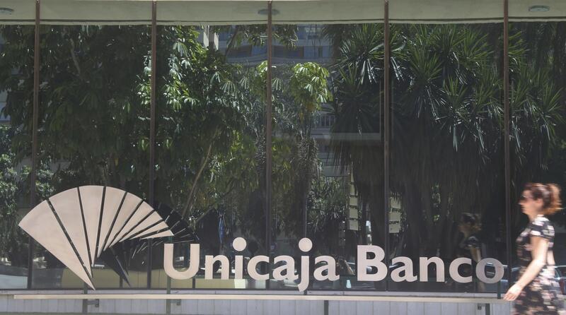 Unicaja Banco distribuye hoy 128 millones de euros en dividendos a sus accionistas