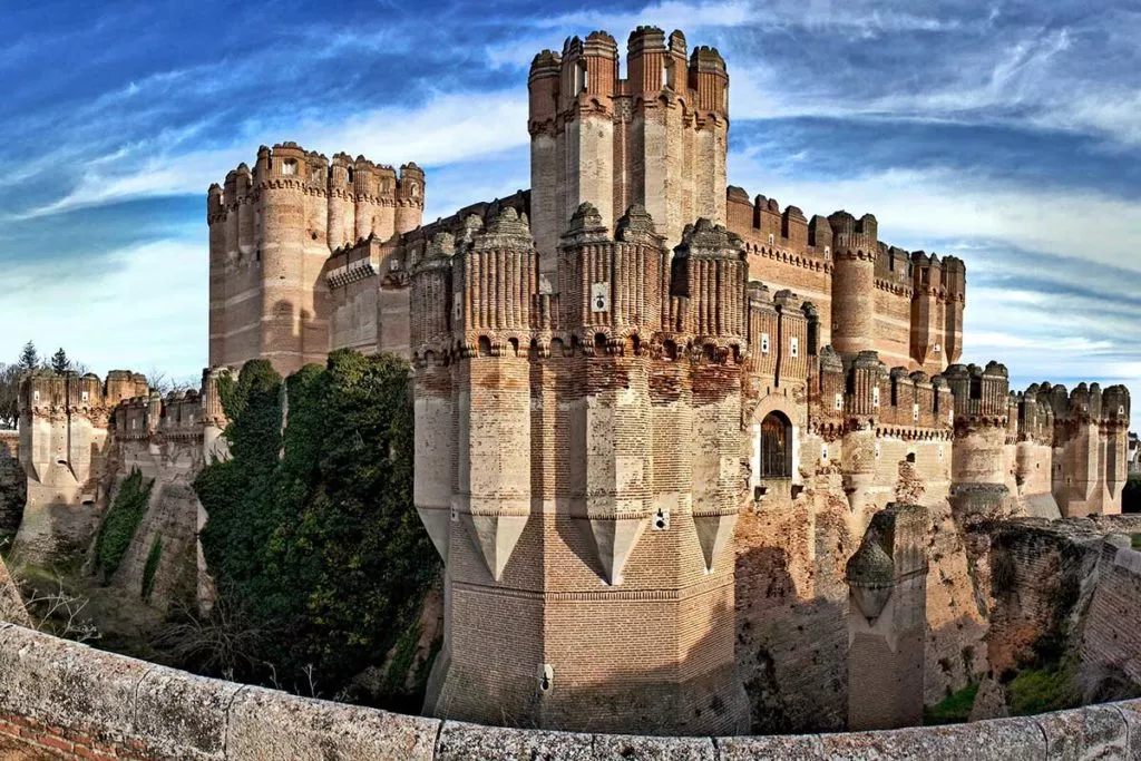 El origen del Castillo de Coca, Segovia: un misterio que sigue sin resolverse