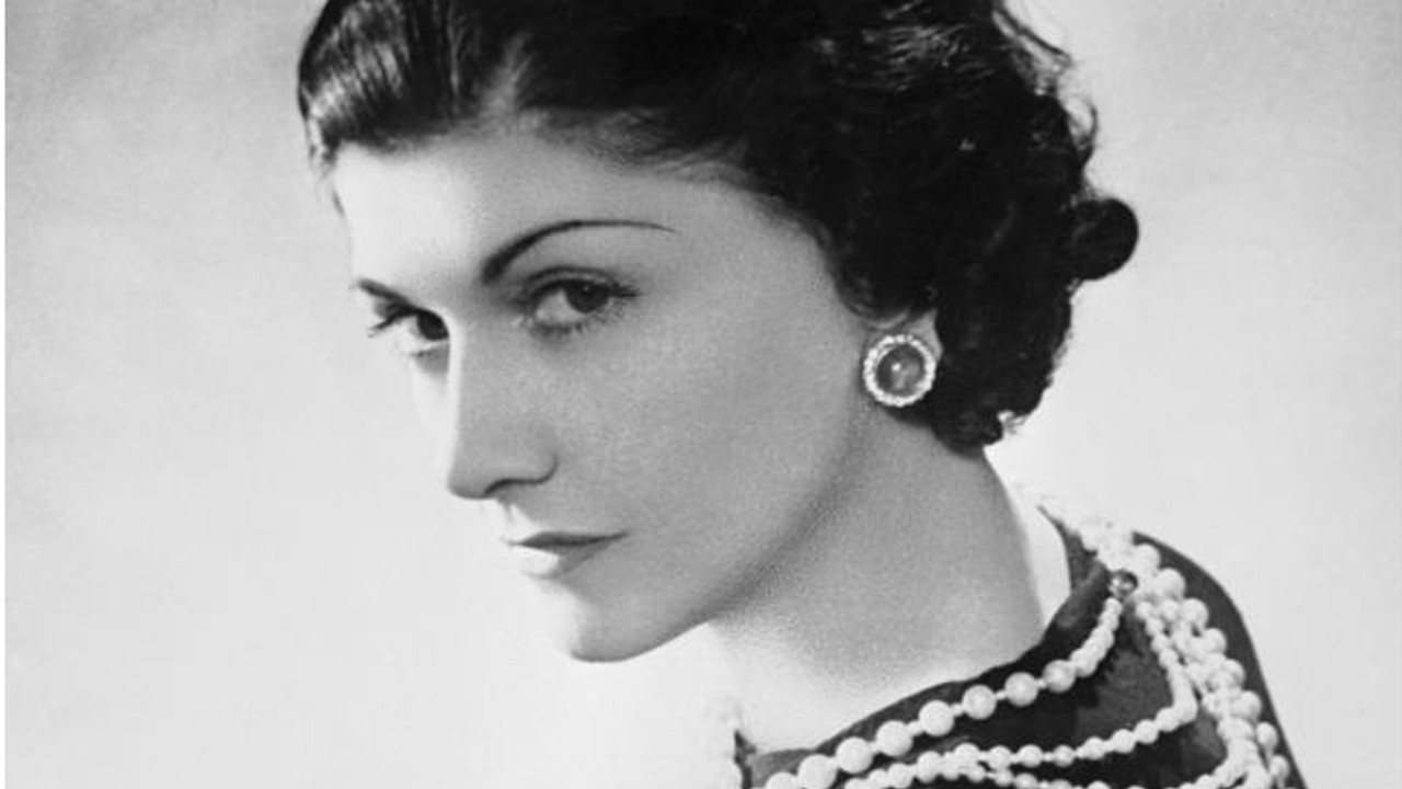 Coco Chanel: Una vida de pasión por la moda