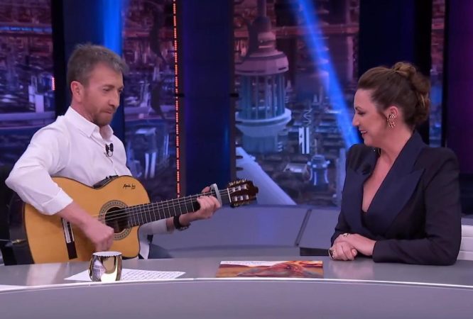 El pastizal que va a tener que pagar El hombre de negro por Pablo Motos 73 Merca2.es El Hormiguero 11 1 Merca2.es