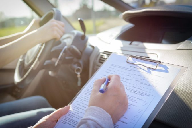 Ojo con esto de la DGT: tiene novedades importantes en el examen teórico del carnet de conducir 1 Merca2.es Examen del carnet de conducir Merca2.es