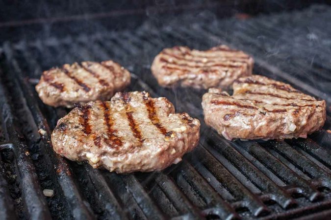 Hamburguesas a la parrilla