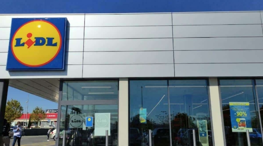 El mejor bañador de Lidl por menos de 10 euros que se agota en segundos