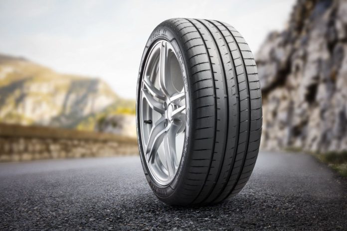 Los mejores neumáticos para tu coche según la OCU