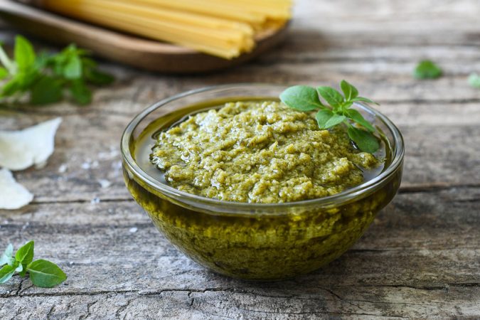 Beneficios de comer salsa pesto