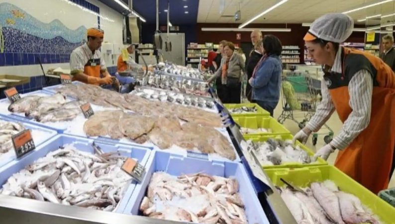 Sano y barato: así es el nuevo pescado que arrasa en Mercadona 1 Merca2.es Incluye el pescado en tu dieta para alimentarte mejor