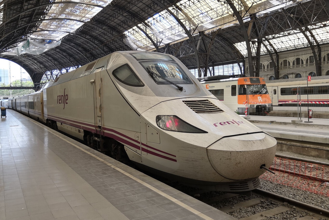 La OCU carga contra Renfe: «Una práctica abusiva»
