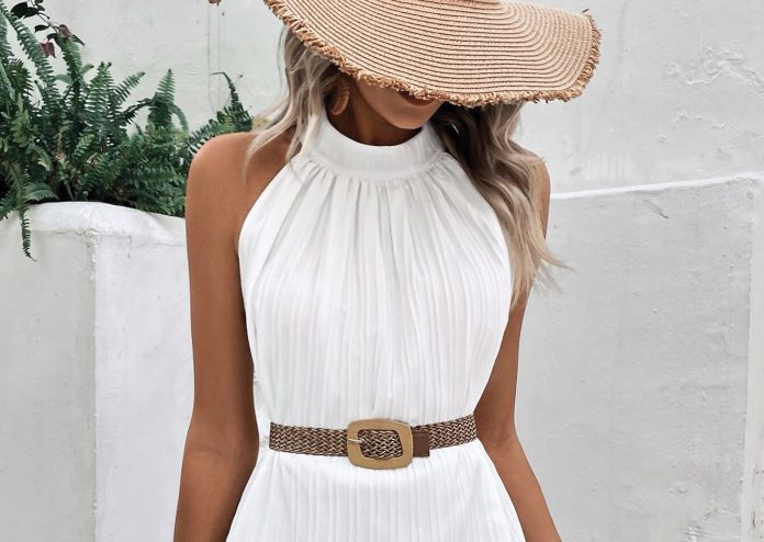 Shein se la vuelve a liar a Zara, así es el espectacular vestido blanco por menos de 15 euros