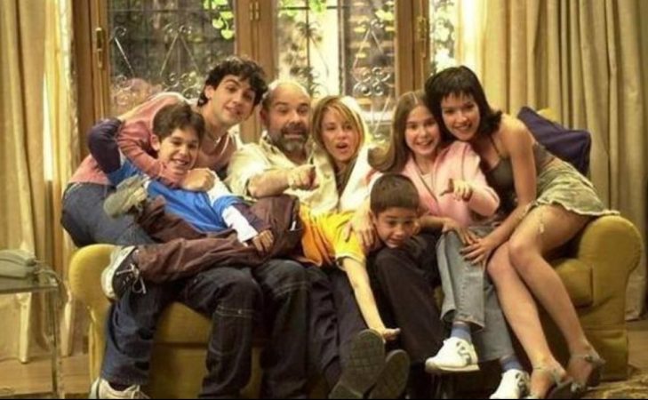 Telecinco anuncia el reencuentro de un fenómeno español de hace 15 años 5 Merca2.es Se baraja una fecha para el esperado reencuentro de Los Serrano en Telecinco