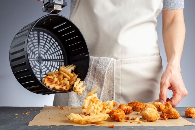 cocinar freidora aire©iStock Merca2.es