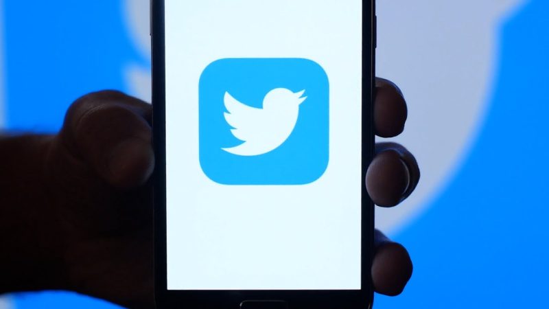 elon musk cambia el logo de twit Merca2.es
