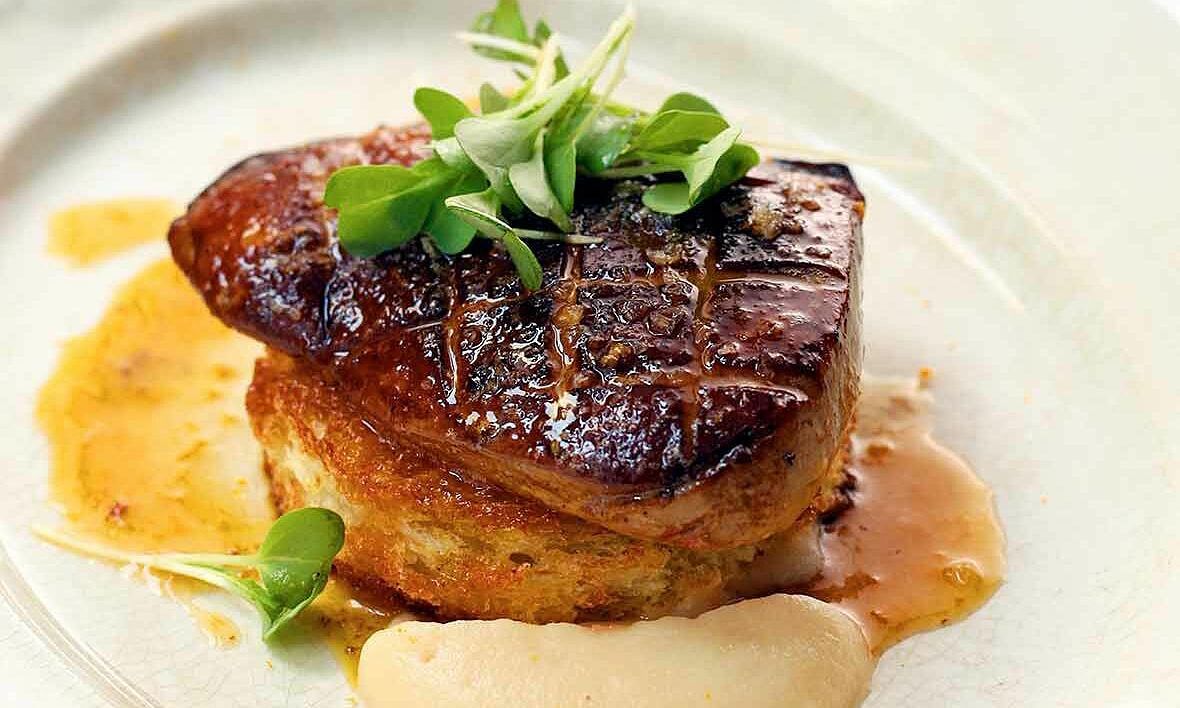 Martín Berasategui y el equilibrio perfecto:  foie gras a la plancha con manzana y canela