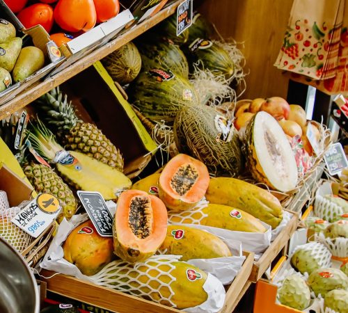Infecciones y enfermedades, el peligro de comprar fruta en mitades 1 Merca2.es fruta en mitades Merca2.es