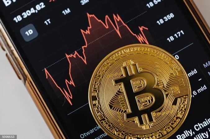 El banco británico Standard Chartered estima que el bitcoin puede alcanzar los 100.000 euros en 2024 1 Merca2.es image 8 55 Merca2.es