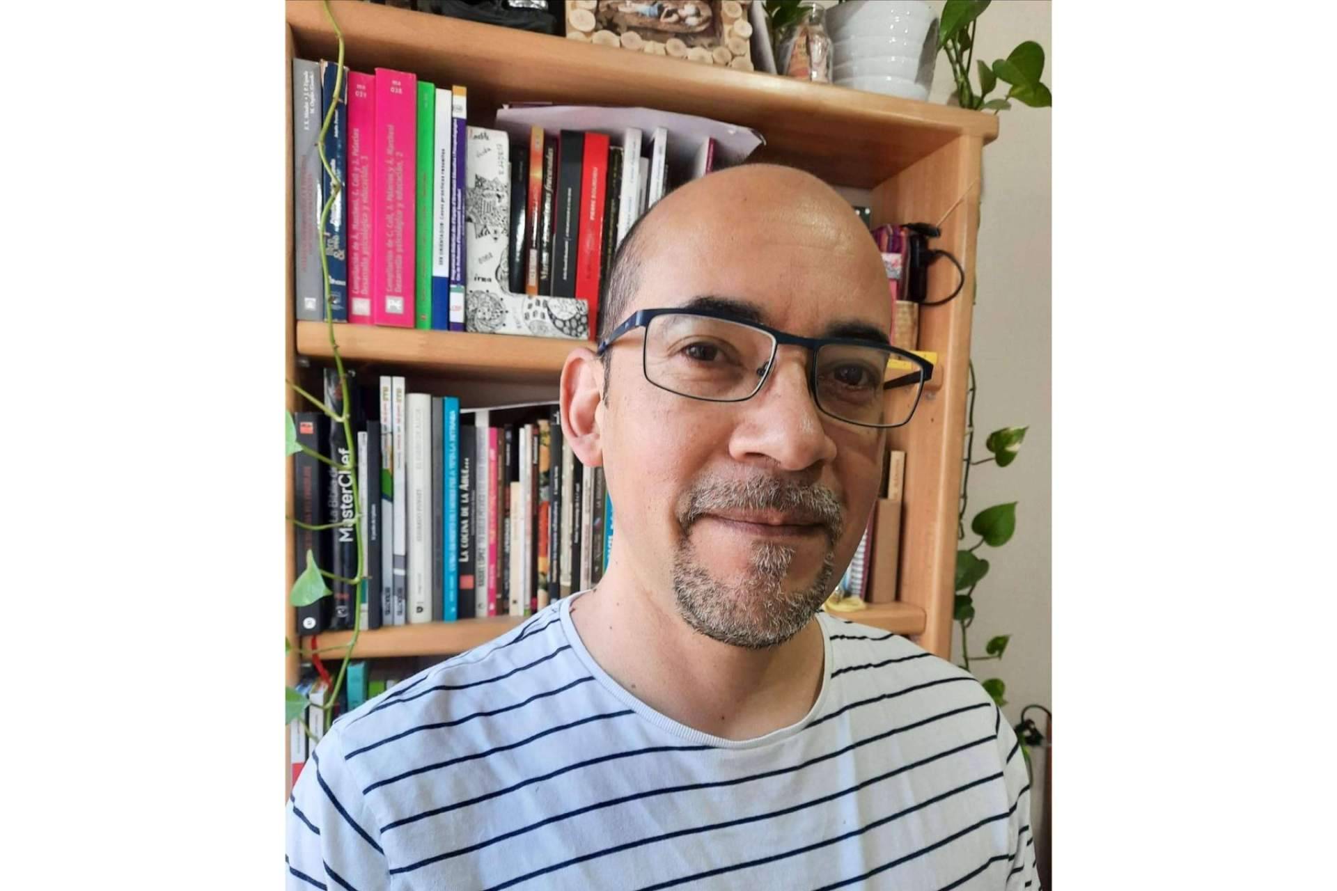 Rodrigo Barahona presenta ‘No me bastan dos ojos’, obra publicada por Letrame Grupo Editorial
