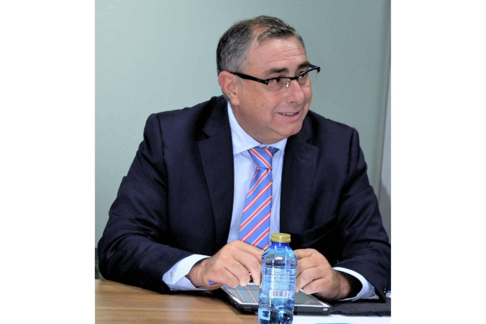 ¿En qué consiste una cooperativa de viviendas y cuál es el principal objetivo de sus socios?