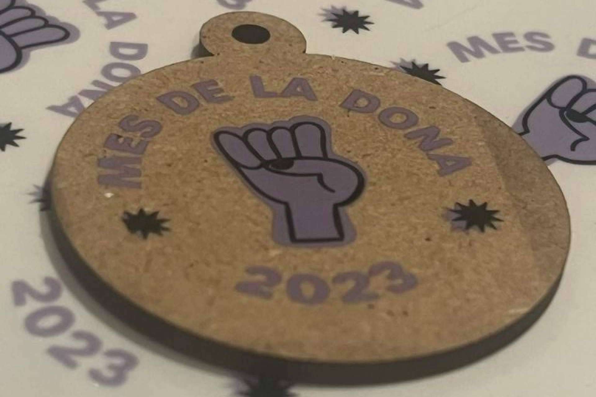 DTF UV | ¿Cuáles son las ventajas de la impresión de adhesivos?