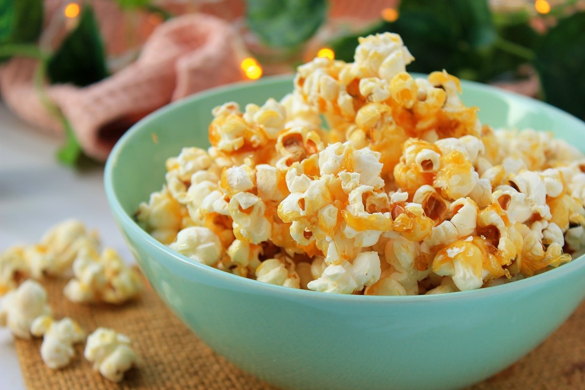 Te explicamos cómo hacer palomitas de maíz sanas y bajas en calorías