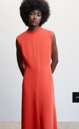 screenshot shop.mango .com 2023.04.11 11 12 42 Merca2.es