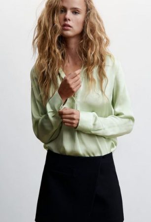 screenshot shop.mango .com 2023.04.11 11 16 20 Merca2.es