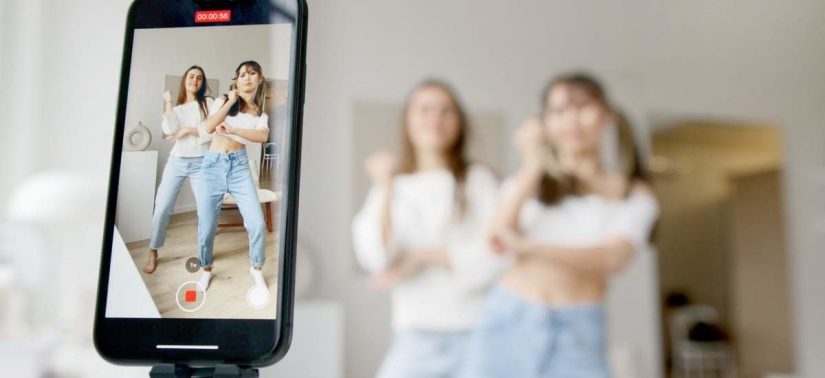 tiktok-La arriesgada estrategia de TikTok para incrementar su negocio usando a los niños