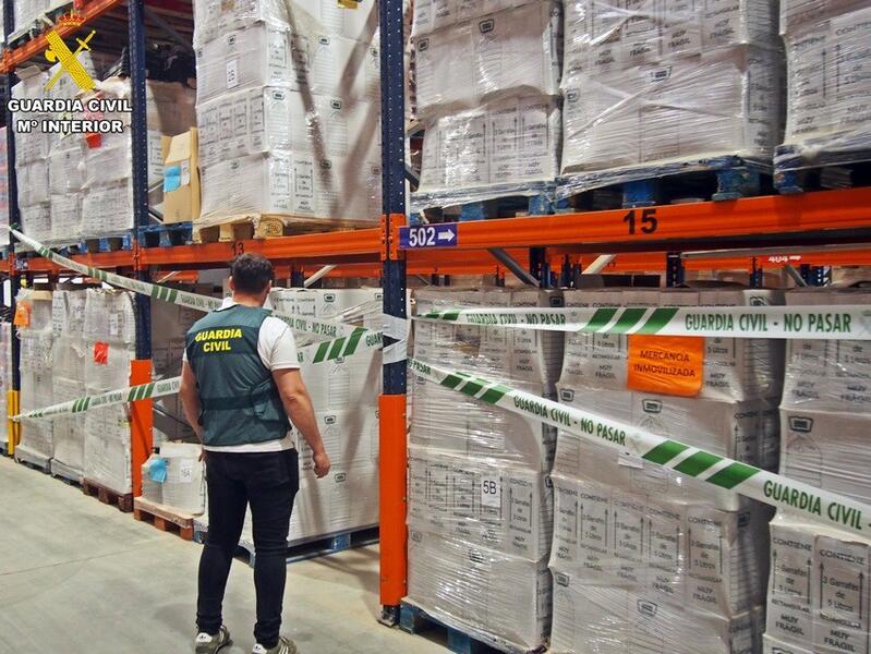 Guardia Civil investiga a siete personas en provincia de Sevilla por fraude en etiquetado de aceite de oliva
