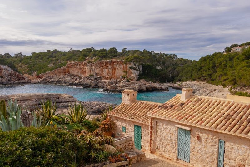 El alquiler en primera línea de playa en agosto supera los 1.000 euros a la semana