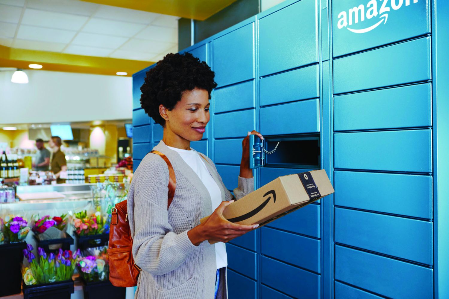 Amazon paga a sus clientes por ir a recoger su pedido