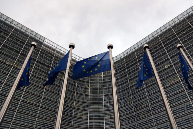 EuropaPress 4961748 banderas union europea ue frente sede comision europea bruselas Merca2.es
