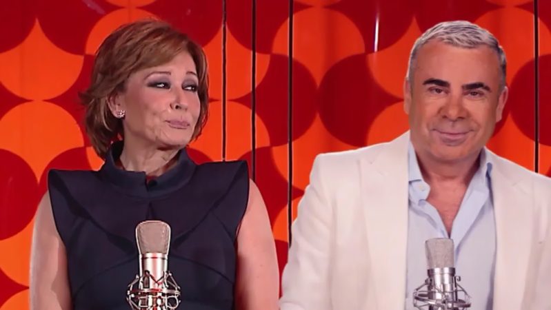 La colaboradora de Sálvame ‘invitada’ a actuar en la preparty de Eurovisión 37 Merca2.es Mila Ximénez canta con Jorge Javier Vázquez