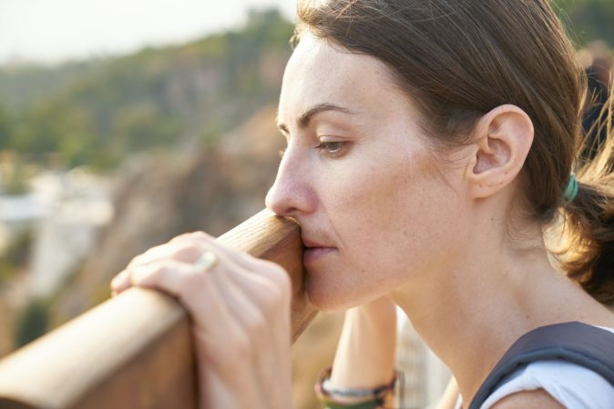 Mujer triste Depresión Remordimientos