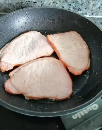 Ingredientes para una ración de cinta de lomo con brevas al Pedro Ximénez