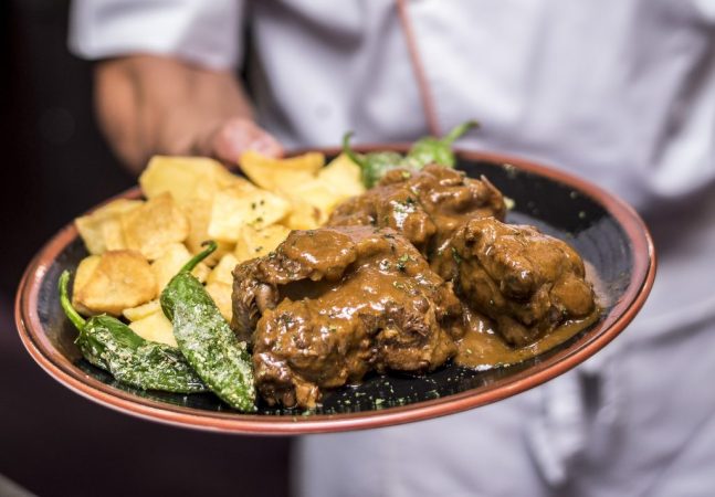 Plato de rabo de toro
