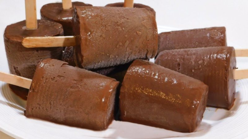 Helado de chocolate