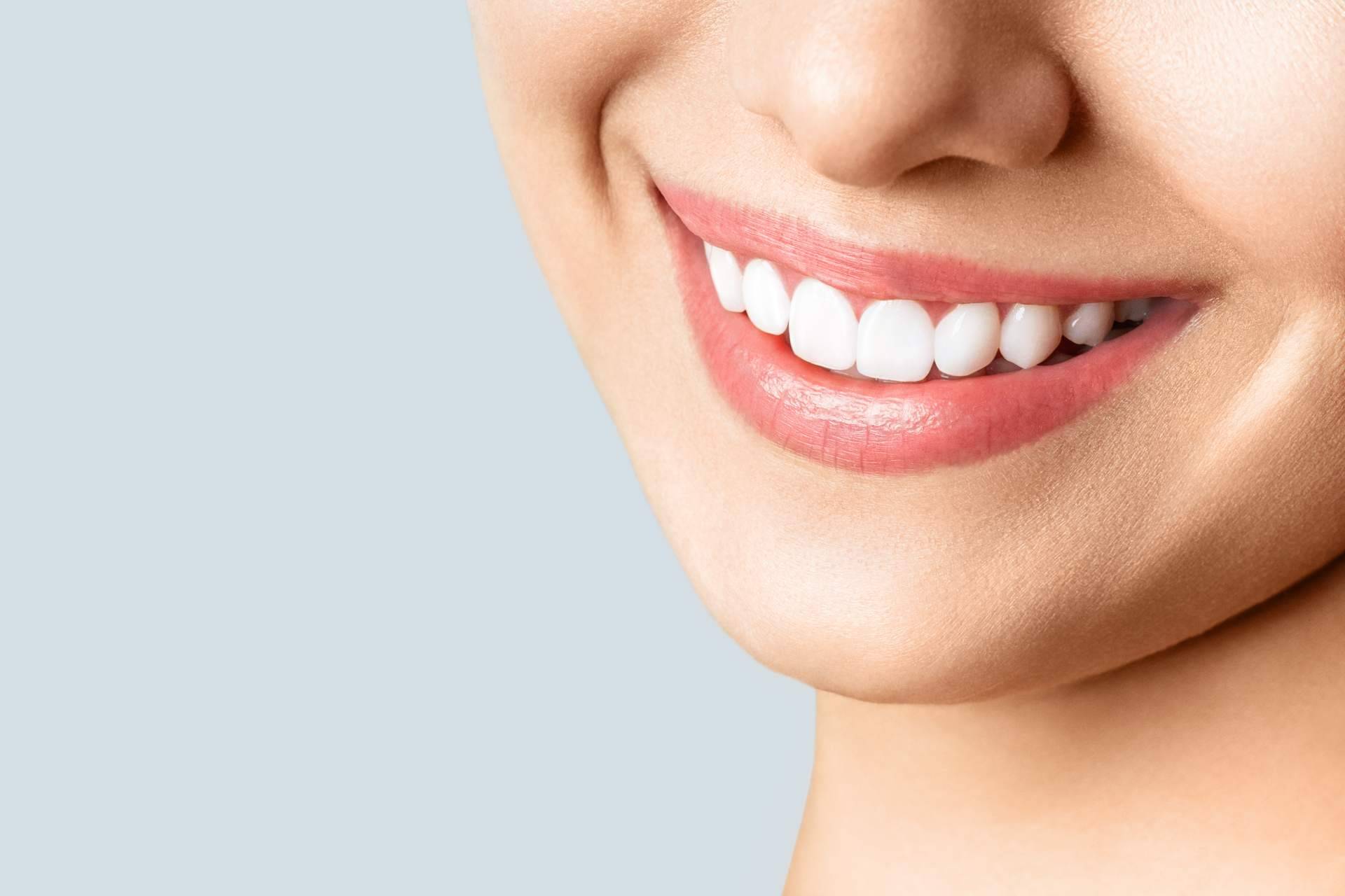Clínica dental ResidentLive y sus tratamientos de estética dental