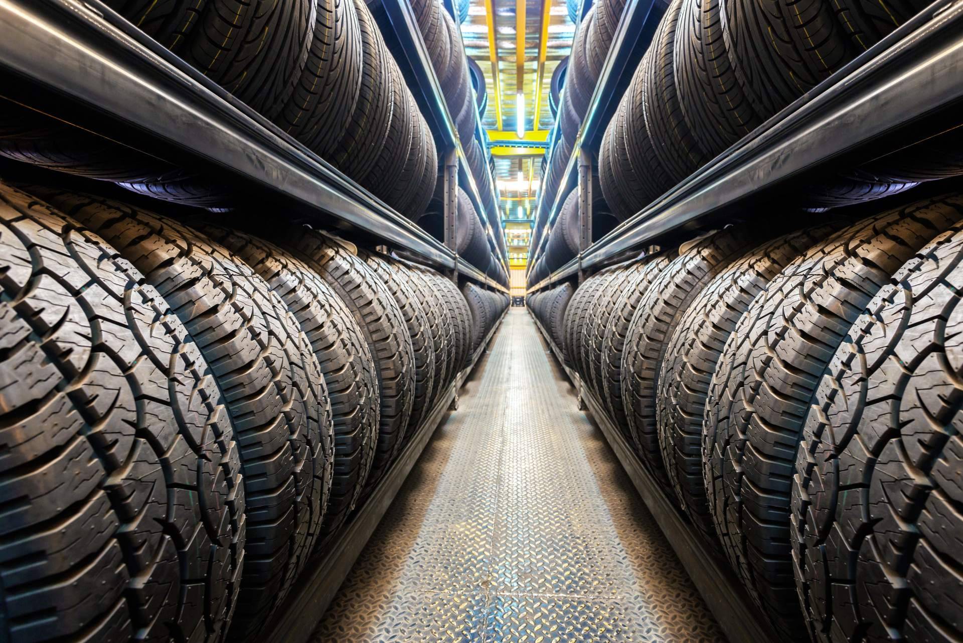 BlackTire ofrece neumáticos N´FERA Sport y N´BLUE de Nexen