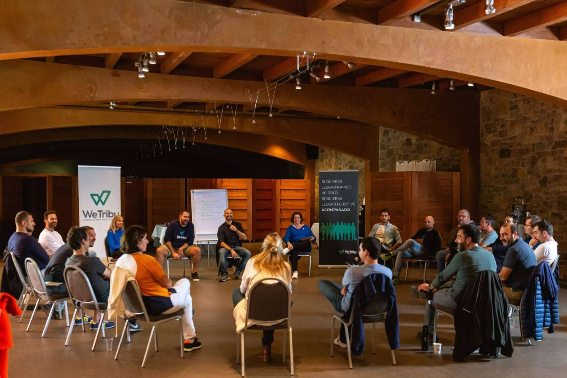 Creación de comunidades de liderazgo y desarrollo organizacional con los expertos de WeTribu