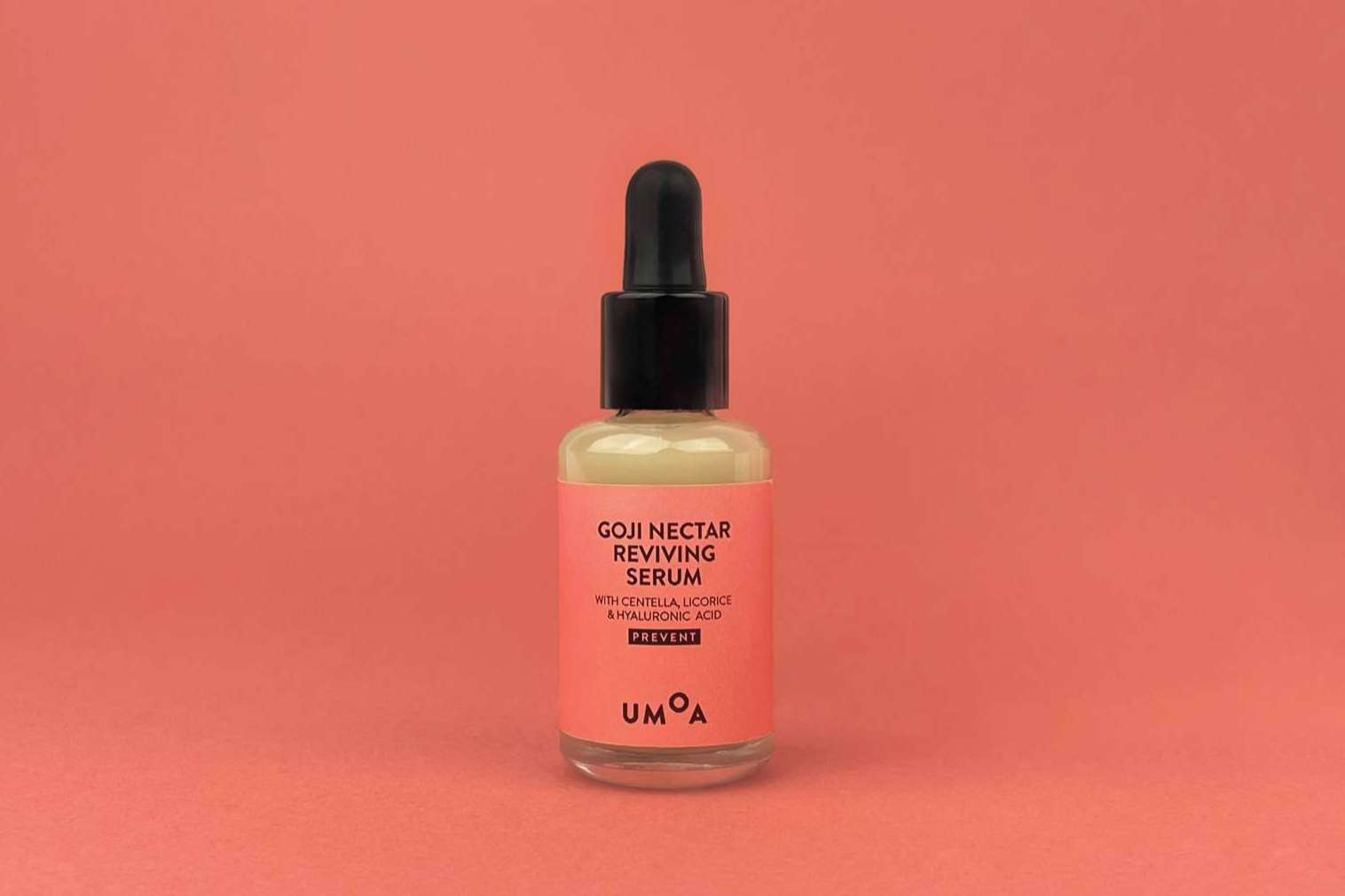 El sérum facial Goji Néctar Reviving Serum, uno de los productos más icónicos de la marca UMOA