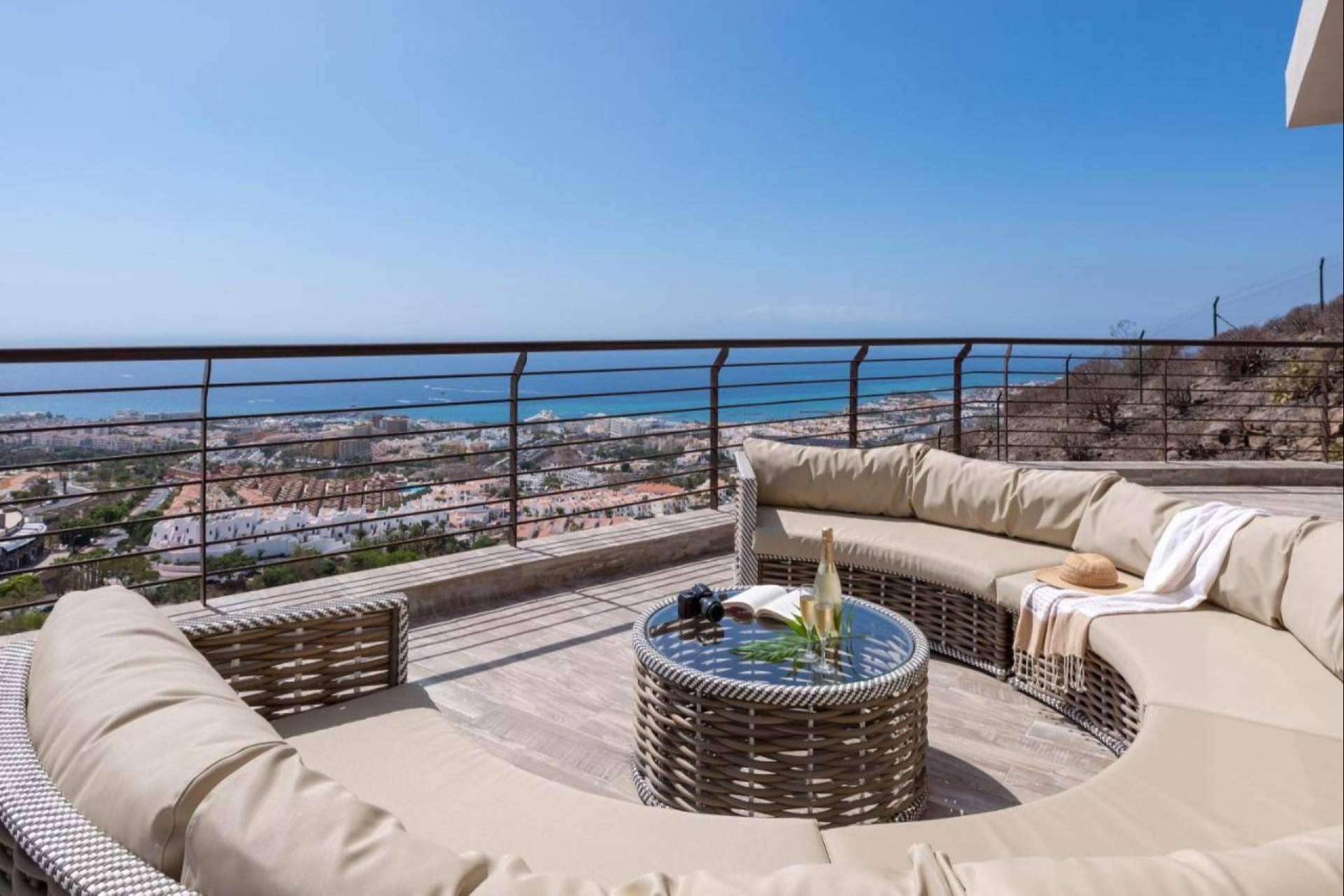 Villas de lujo en Tenerife; una experiencia de alquiler exclusiva