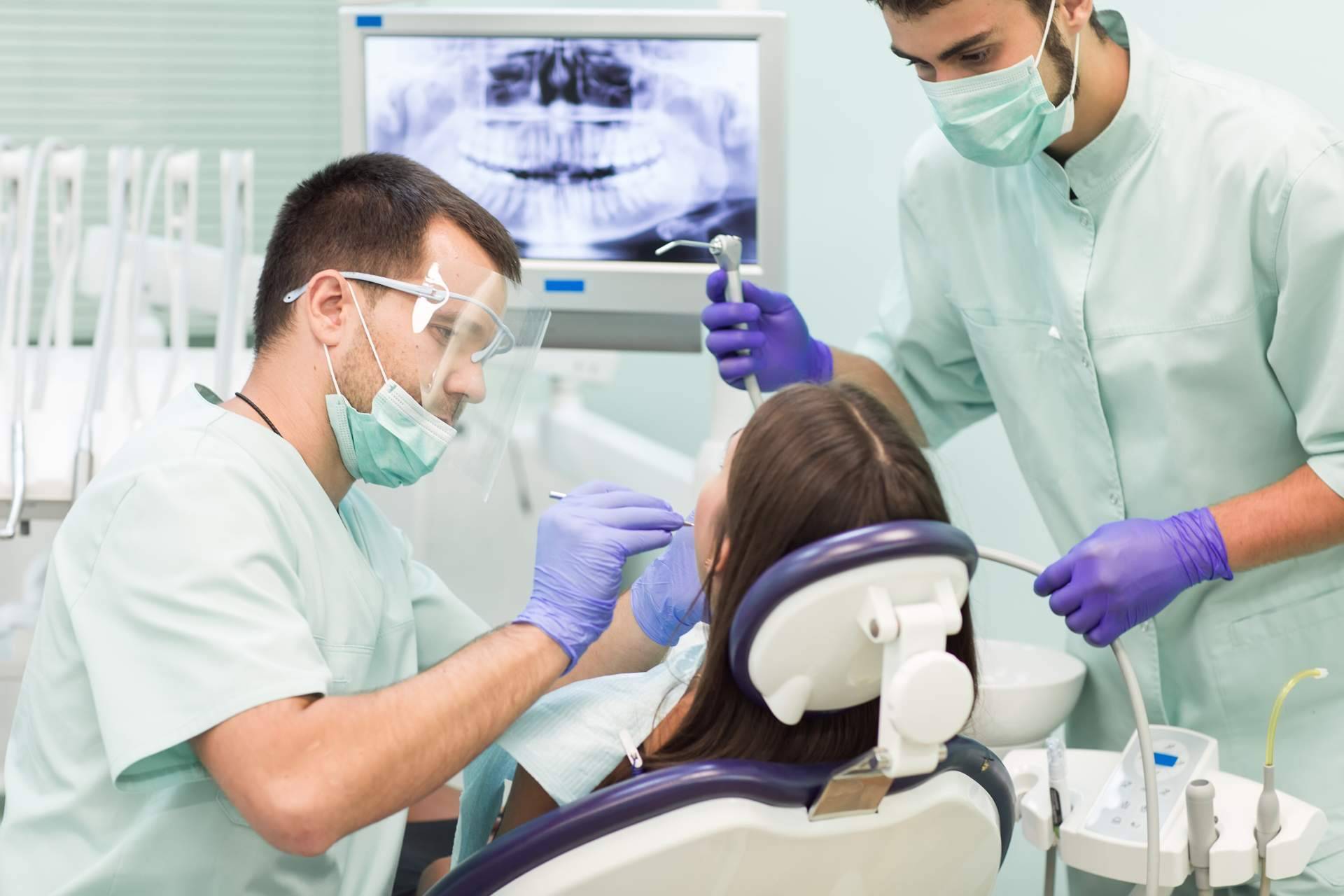 10 razones para buscar un maxilofacial para la boca