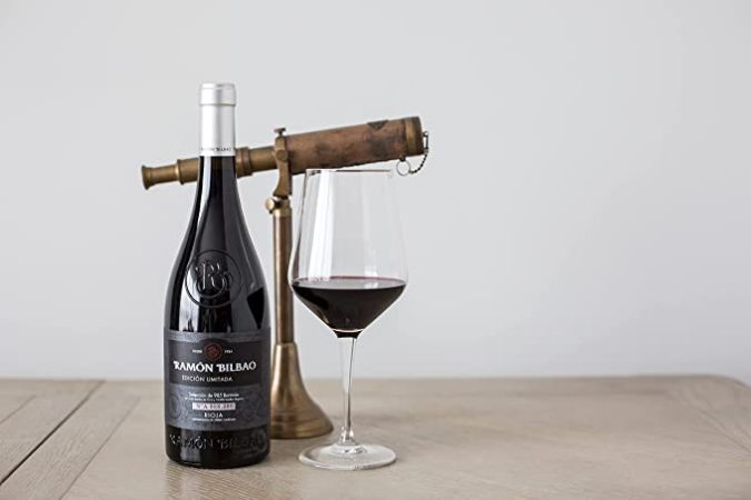 Lo que tramaron desde el programa "On n'est pas des pigeons!" con un vino de básico