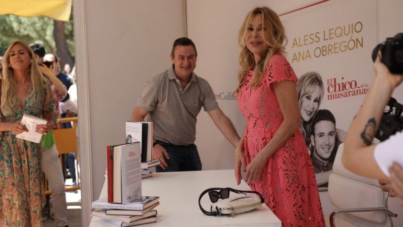 La presencia de Ana Obregón en la Feria del Libro de Madrid causó una conmoción