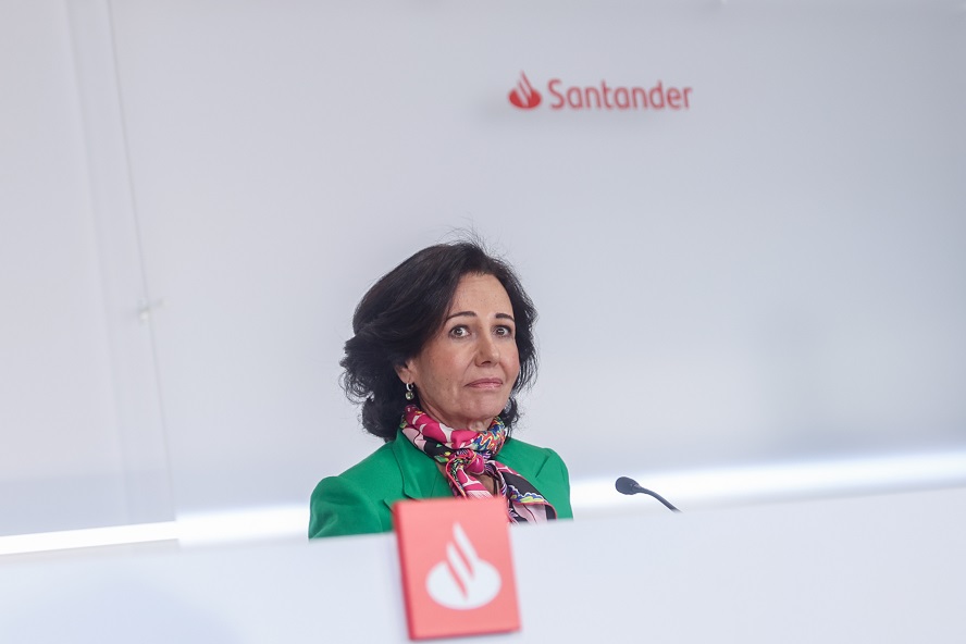 Banco Santander resuelve la confusión sobre las transferencias estándar
