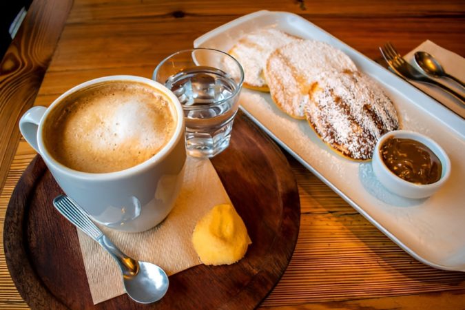 Café y cortaditos
