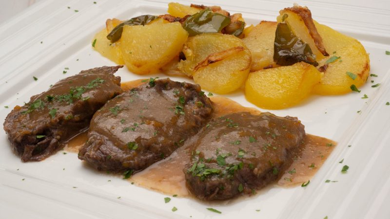 Preparación de las carrilleras de ternera