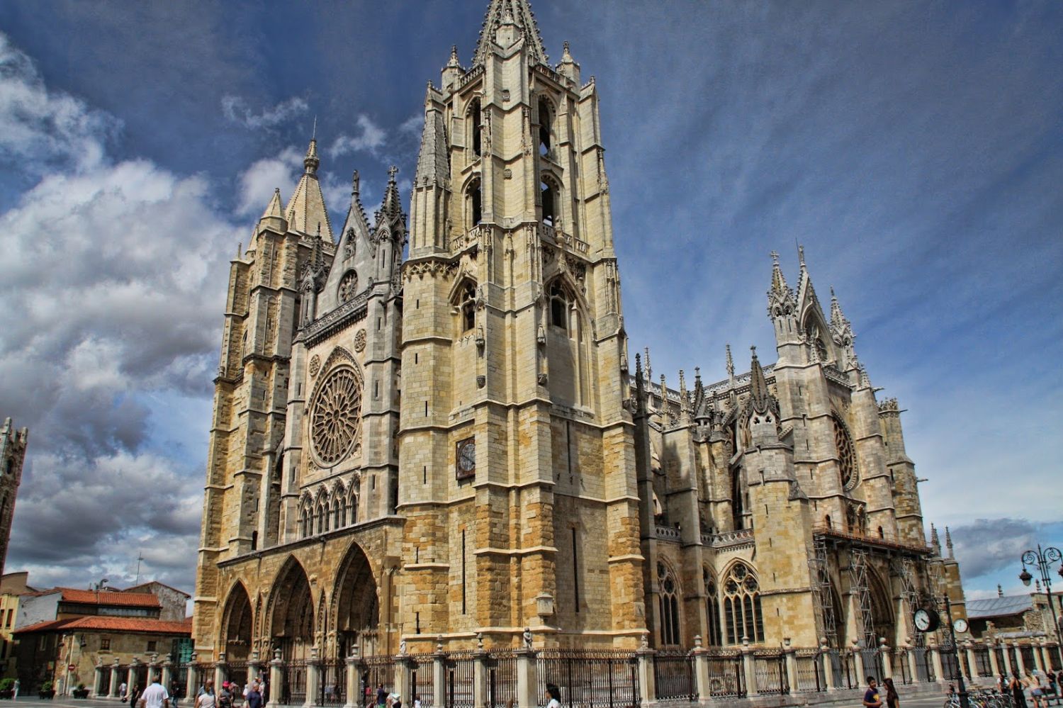 La Importancia de la Catedral de León