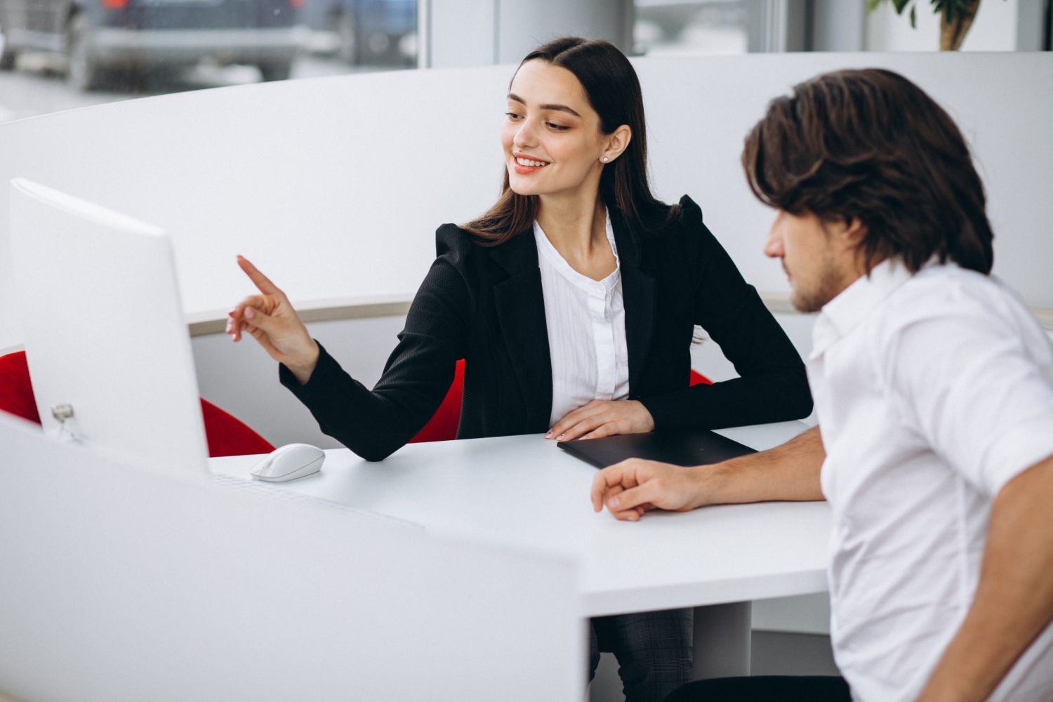 Cliente en el centro: descubre cómo satisfacer sus necesidades y fidelizarlos